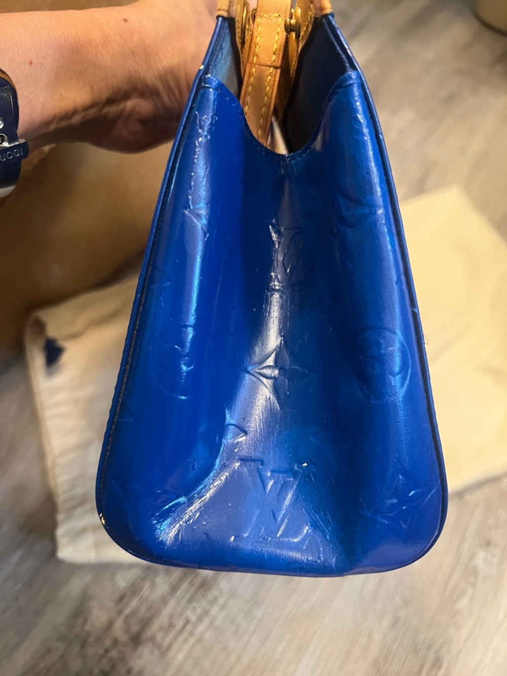 Authentic pre-loved LV Handbag with removable strap and dust bag - Picture 6 of 6